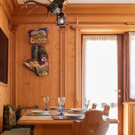 Il Balconcino Su Via Del Castello Apartment Cortina d'Ampezzo